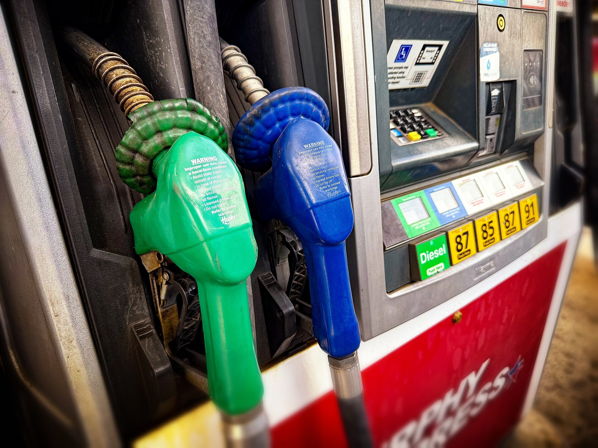 Giá dầu diesel tại Mỹ đã tăng mạnh trong năm nay, làm gia tăng áp lực lên chi phí vận tải và sản xuất. Ảnh: Tony Webster/Wikimedia Commons, CC BY 2.0.