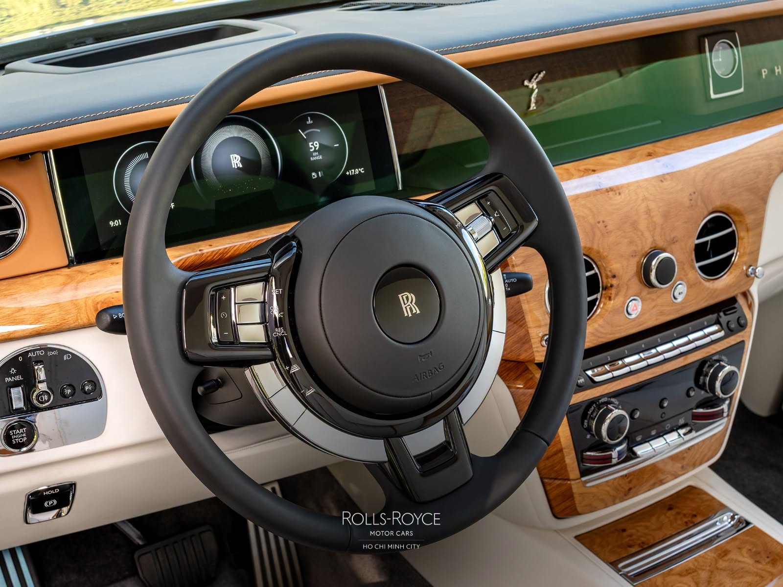 Rolls-Royce Phantom độc bản giá gần 90 tỷ có gì? Rolls-Royce Phantom độc bản bán chính hãng tại Việt Nam: Giá gần 90 tỷ, nội thất ốp gỗ sồi toàn bộ, chỉ có duy nhất 1 đại gia may mắn mua được - Ảnh 10.