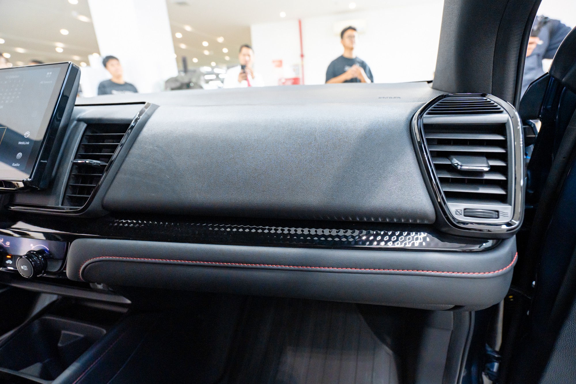 Honda City 2026 ra mắt Việt Nam: Nâng cấp trang bị, giảm phiên bản, giá khởi điểm 539 triệu đồng - Ảnh 24.