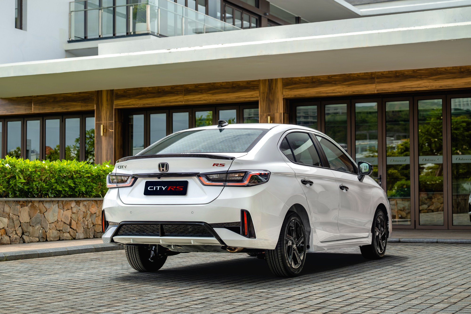 Honda City 2026 ra mắt Việt Nam: Nâng cấp trang bị, giảm phiên bản, giá khởi điểm 539 triệu đồng - Ảnh 2.
