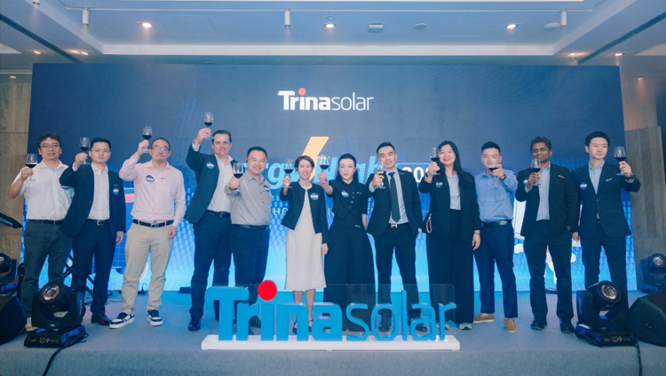 Trinasolar ra mắt tấm pin Vertex N G3 TOPCon 3.0 và hệ thống lưu trữ năng lượng Trinasolar ra mắt tấm pin Vertex N G3 TOPCon 3.0 và hệ thống lưu trữ năng lượng