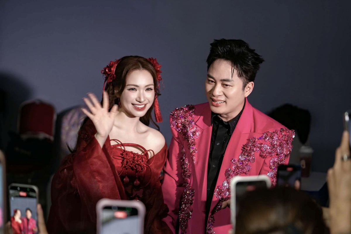 Hòa Minzy góp mặt trong Live-Concert 25 năm ca hát của Tùng Dương
