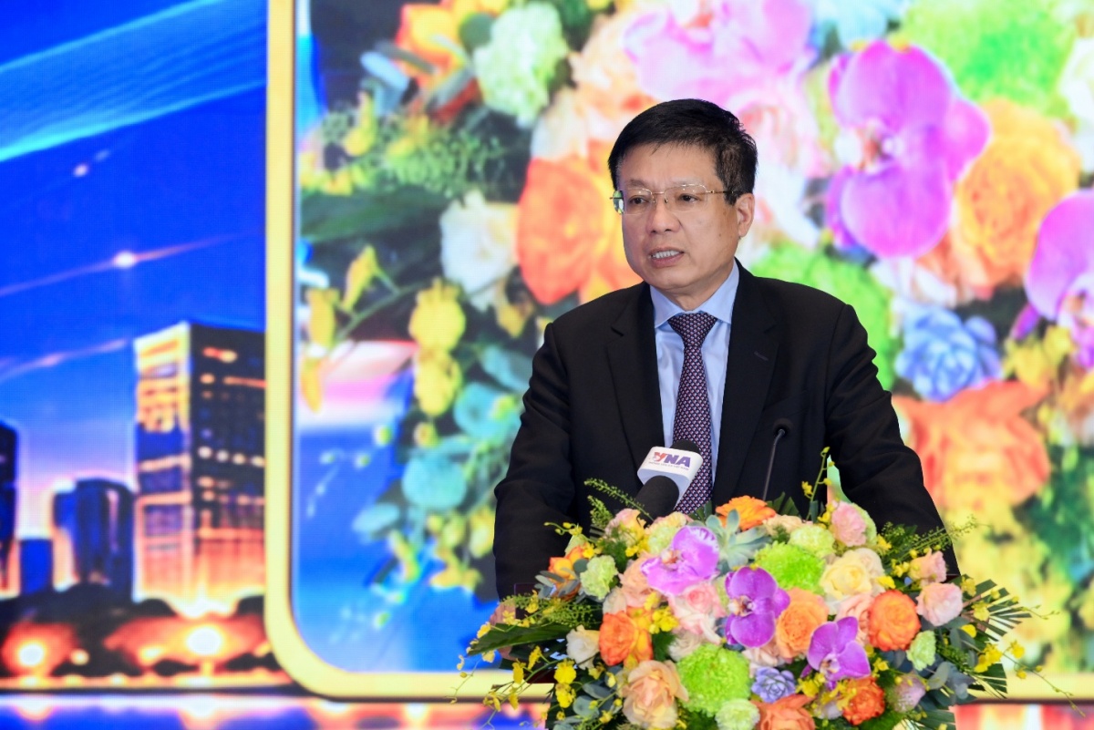 PGS.TS Hồ Sỹ Hùng, Chủ tịch VCCI, phát biểu tại diễn đàn