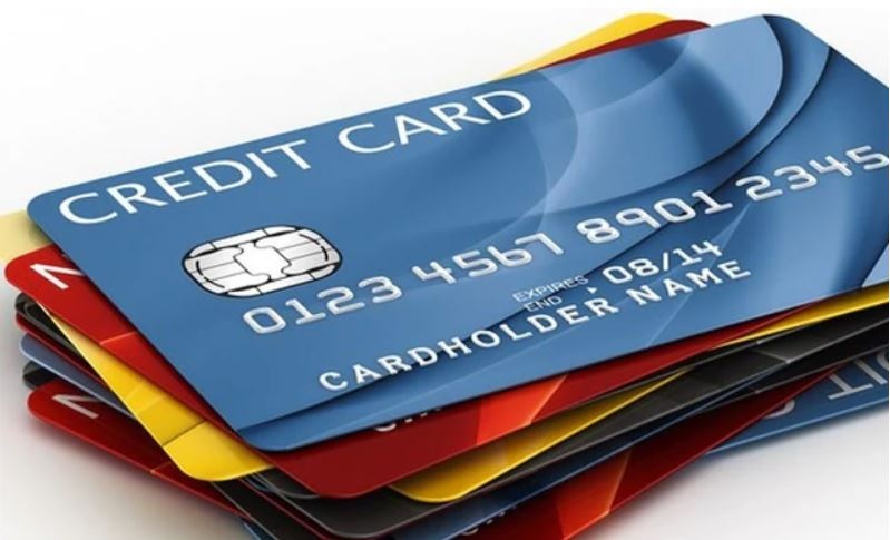 Thẻ tín dụng bị trừ tiền dù không mua sắm, xử lý thế nào?