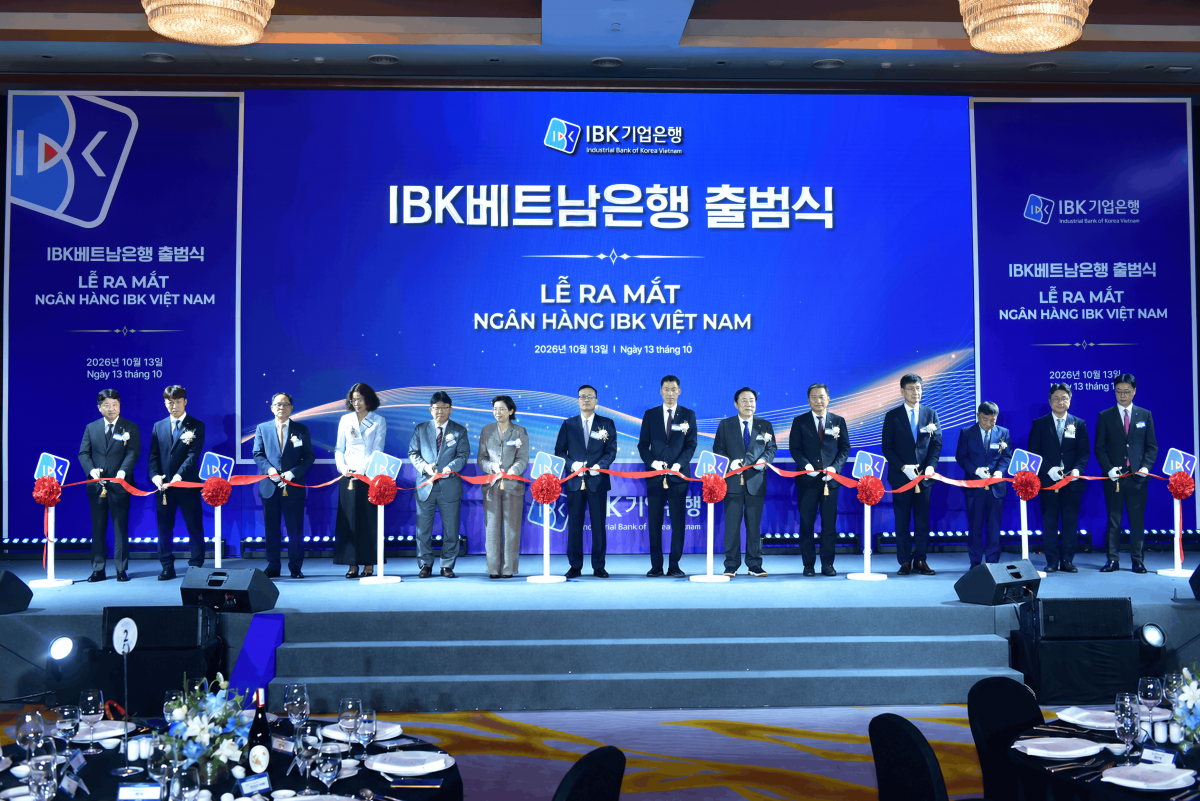 Phó Thống đốc Phạm Quang Dũng dự Lễ ra mắt Ngân hàng TNHH MTV Industrial Bank of Korea Việt Nam