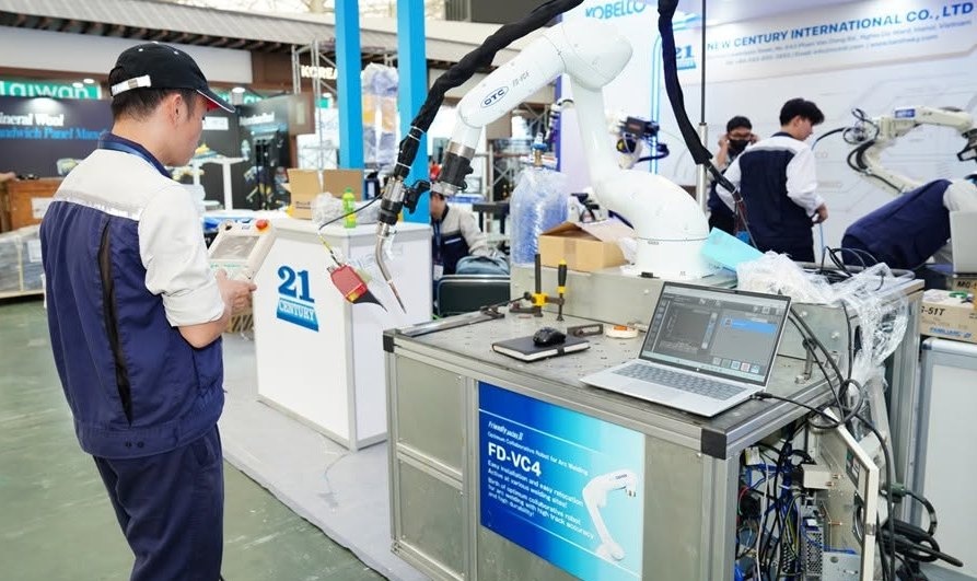 liên tục cải tiến, nâng cao tiêu chuẩn và mở rộng khả năng kết nối thị trường