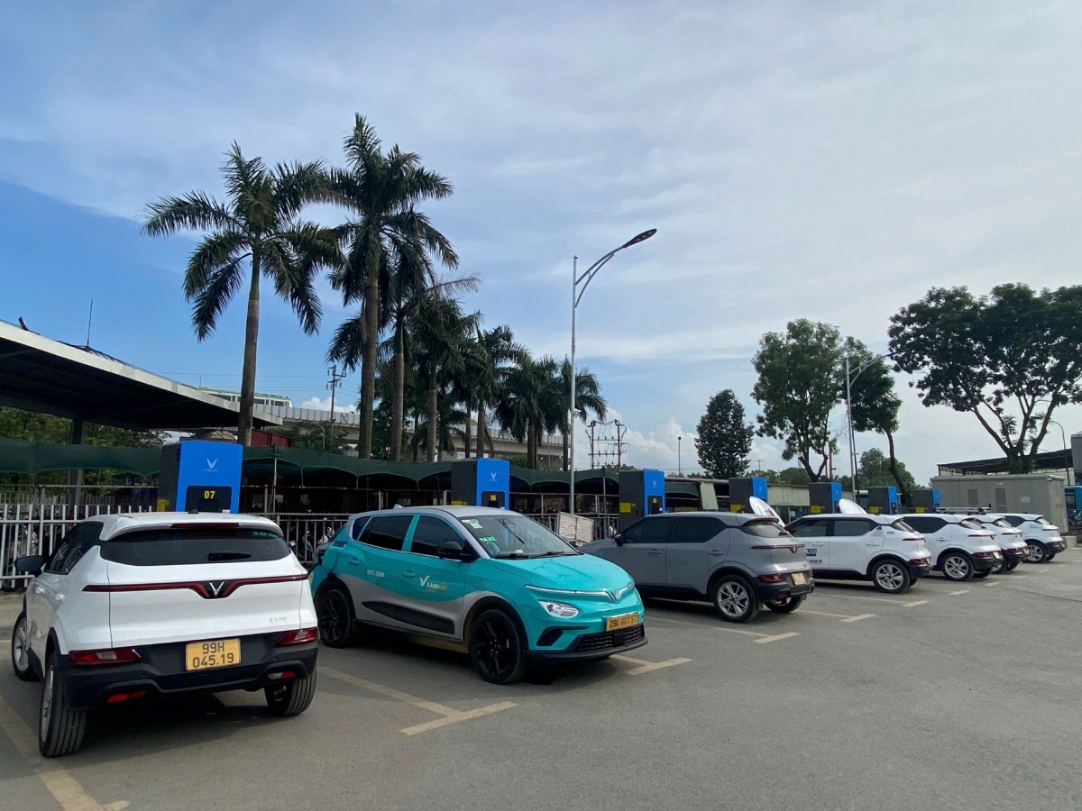 Ưu đãi tới 9%, hơn 150.000 cổng sạc đưa xe điện VinFast gần hơn với người dùng