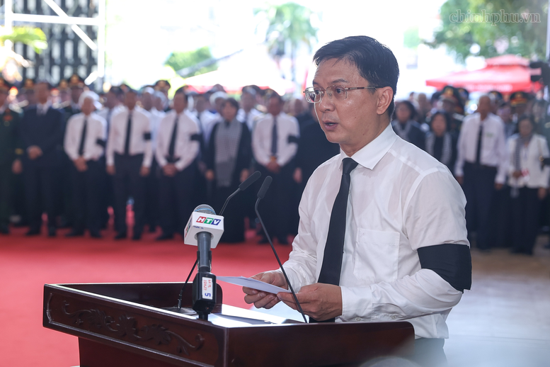 Trang nghiêm lễ viếng, truy điệu và an táng 731 hài cốt liệt sĩ tại TPHCM