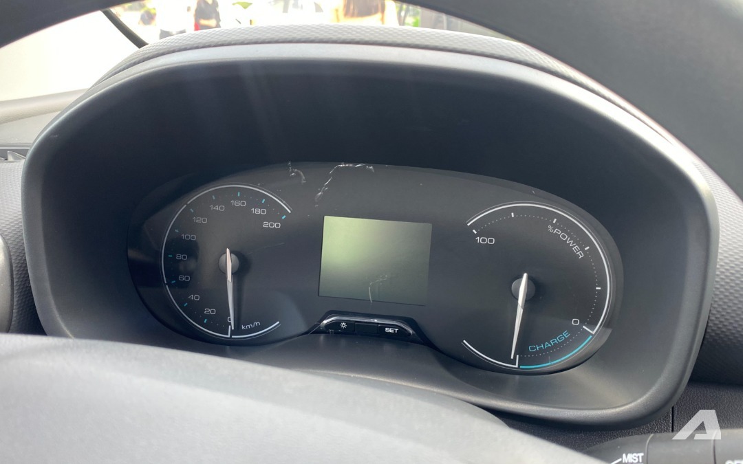 Ra mắt Wuling Grango giá 519 triệu đồng, chạy tới 300km/sạc
