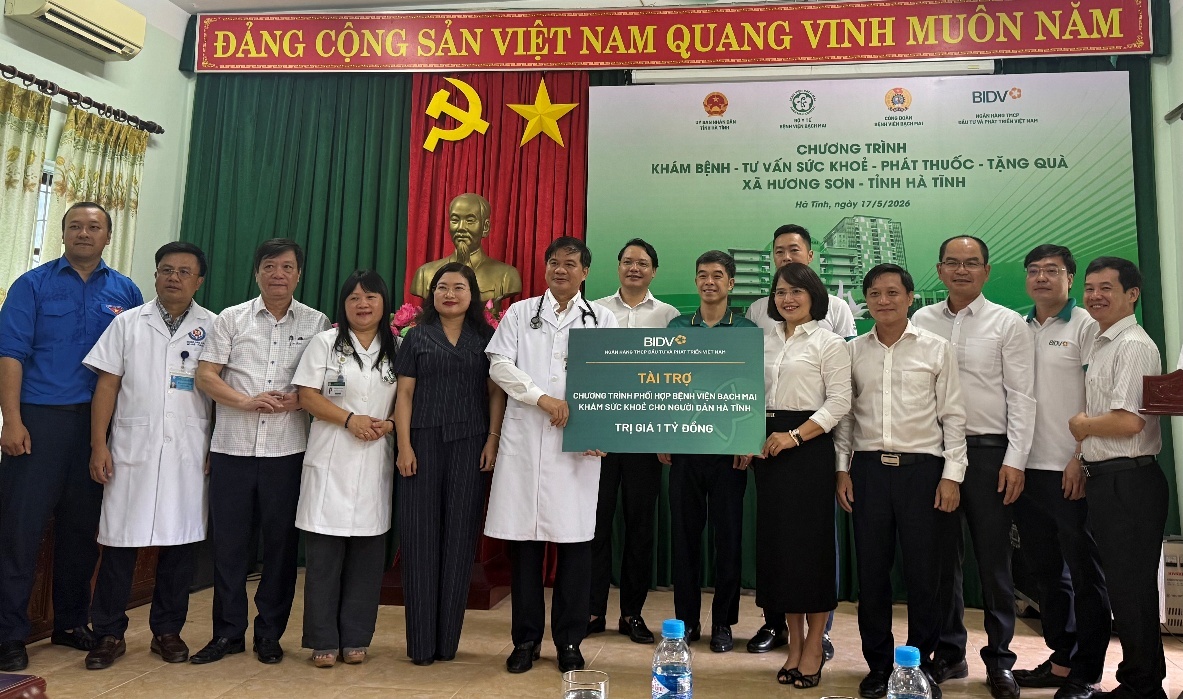BIDV đồng hành cùng Bệnh viện Bạch Mai trong chương trình khám sức khỏe cho người dân Hà Tĩnh BIDV đồng hành cùng Bệnh viện Bạch Mai trong chương trình khám sức khỏe cho người dân Hà Tĩnh