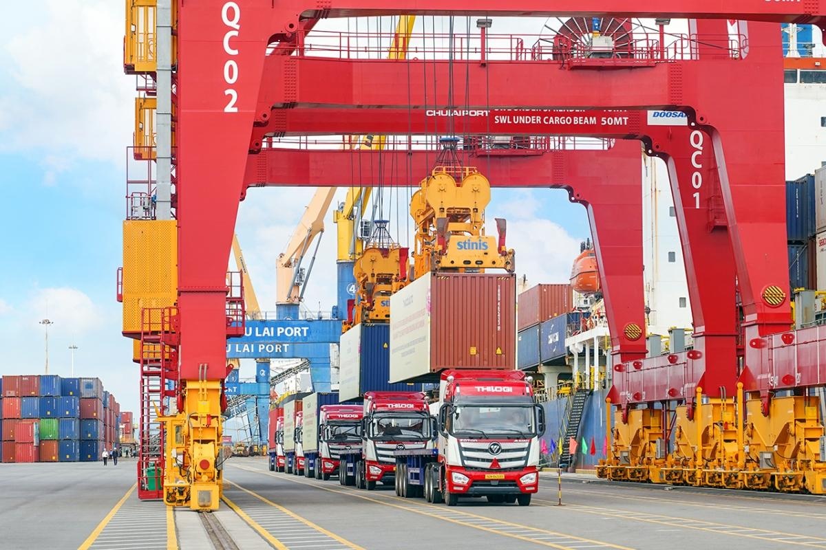 Việc đơn giản hóa thủ tục và giảm chi phí tuân thủ là một trong những kiến nghị nhằm nâng cao hiệu quả hoạt động của doanh nghiệp vận tải. Việc đơn giản hóa thủ tục và giảm chi phí tuân thủ là một trong những kiến nghị nhằm nâng cao hiệu quả hoạt động của doanh nghiệp vận tải.