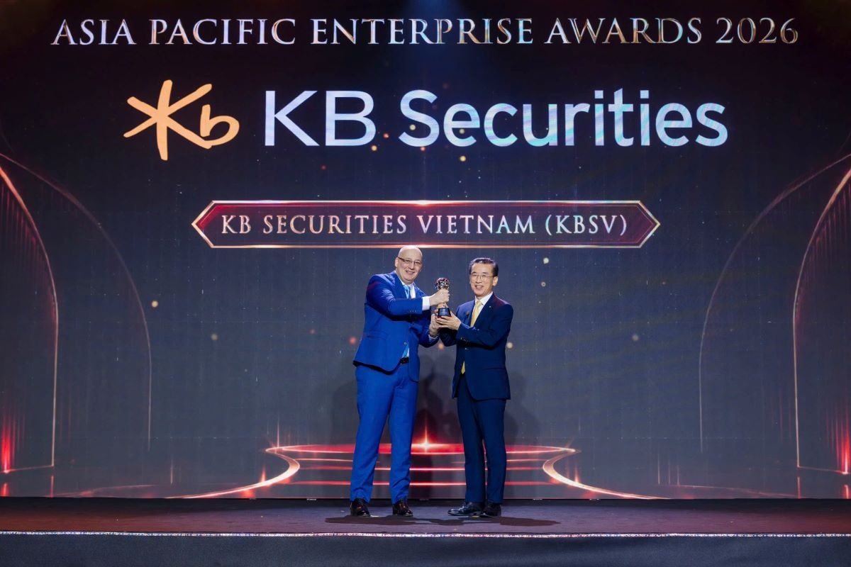 Tổng Giám đốc Công ty Cổ phần Chứng khoán KB Việt Nam (KBSV) nhận giải thưởng Thương hiệu truyền cảm hứng 2026 Tổng Giám đốc Công ty Cổ phần Chứng khoán KB Việt Nam (KBSV) nhận giải thưởng Thương hiệu truyền cảm hứng 2026