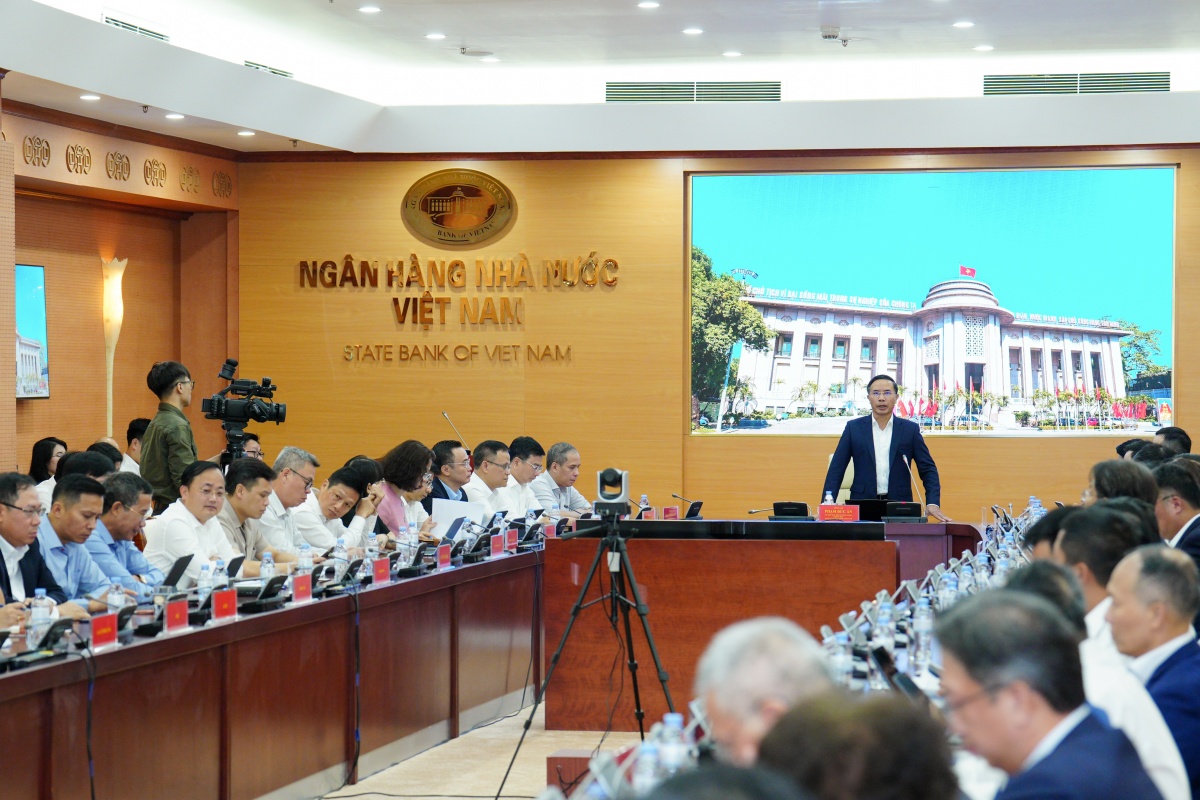 Ngân hàng đồng thuận giảm lãi suất hỗ trợ nền kinh tế Ngân hàng đồng thuận giảm lãi suất hỗ trợ nền kinh tế