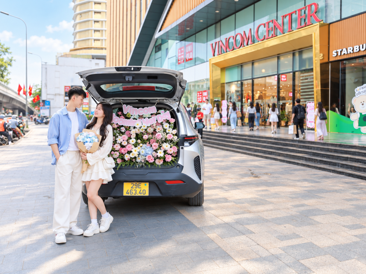 Đến Vincom dịp 20/10: Đi xe hoa hồng, tư vấn phong cách từ stylist, tận hưởng ngày hội 