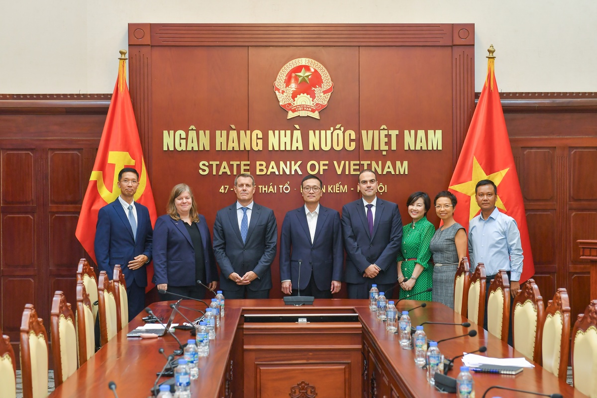 Phó Thống đốc Phạm Quang Dũng tiếp Đại sứ Thụy Sỹ, Giám đốc Hợp tác và Phát triển kinh tế SECO Phó Thống đốc Phạm Quang Dũng tiếp Đại sứ Thụy Sỹ, Giám đốc Hợp tác và Phát triển kinh tế SECO