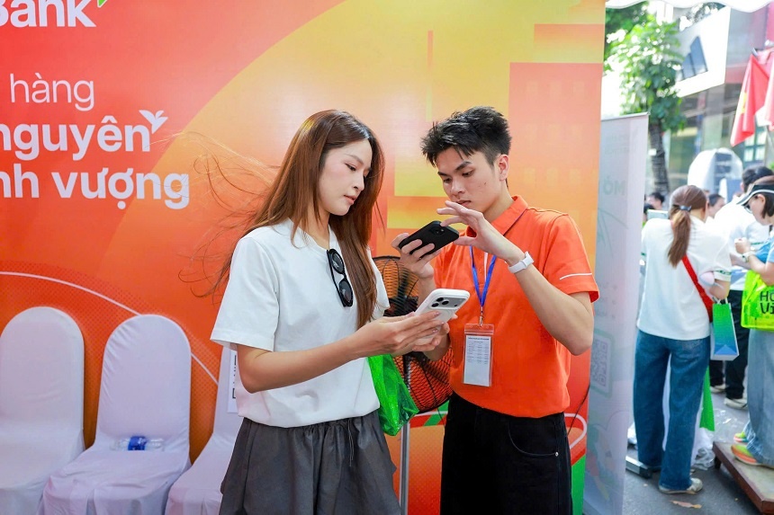 Gian hàng GPBank tại VPIM 2026 hút đông runner check-in, trải nghiệm Gian hàng GPBank tại VPIM 2026 hút đông runner check-in, trải nghiệm