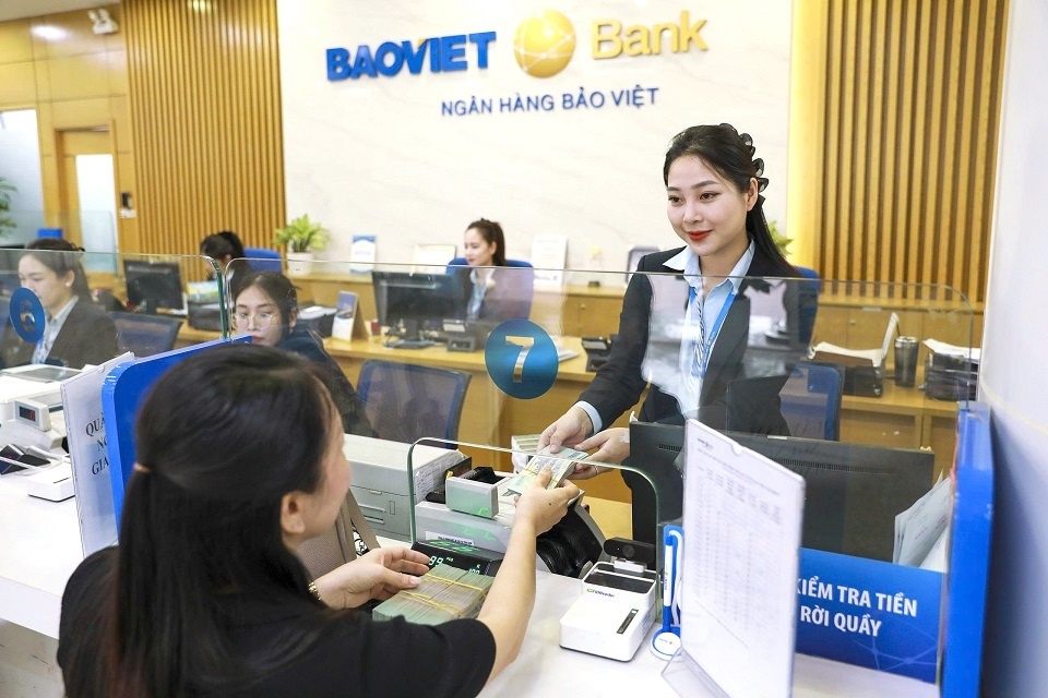 BAOVIET Bank 9 tháng: Đa dạng hóa nguồn thu, ưu tiên gia cố đệm an toàn BAOVIET Bank 9 tháng: Đa dạng hóa nguồn thu, ưu tiên gia cố đệm an toàn