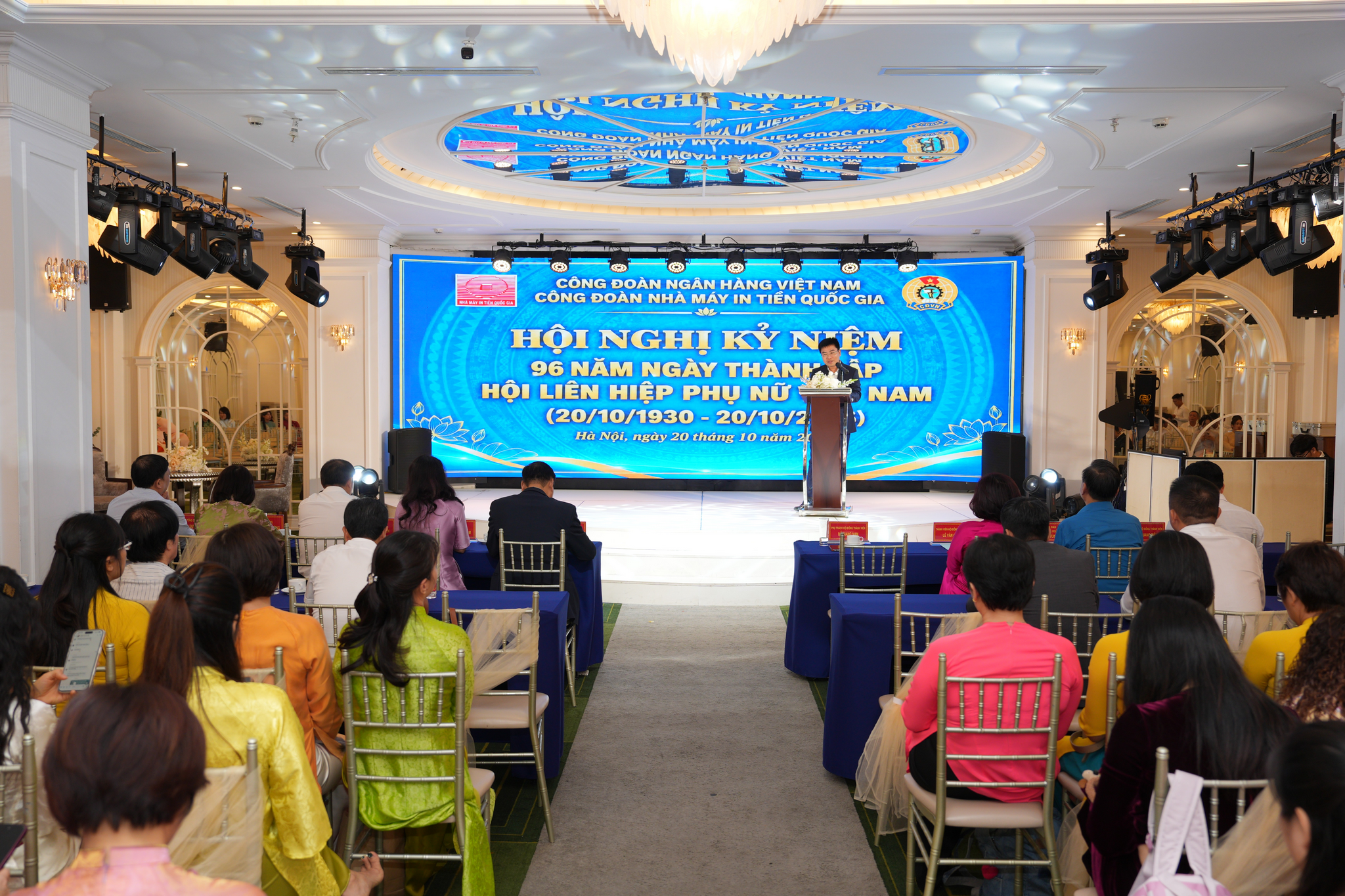 Toàn cảnh Chương trình kỷ niệm Ngày Phụ nữ Việt Nam 20/10 tại Nhà máy In tiền Quốc gia