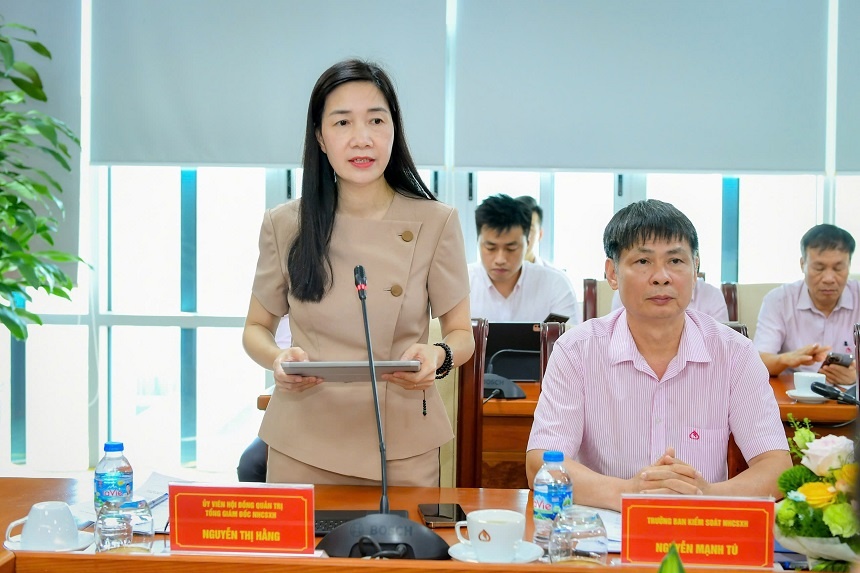Ủy viên HĐQT - Tổng Giám đốc NHCSXH Nguyễn Thị Hằng báo cáo kết quả hoạt động quý III/2026