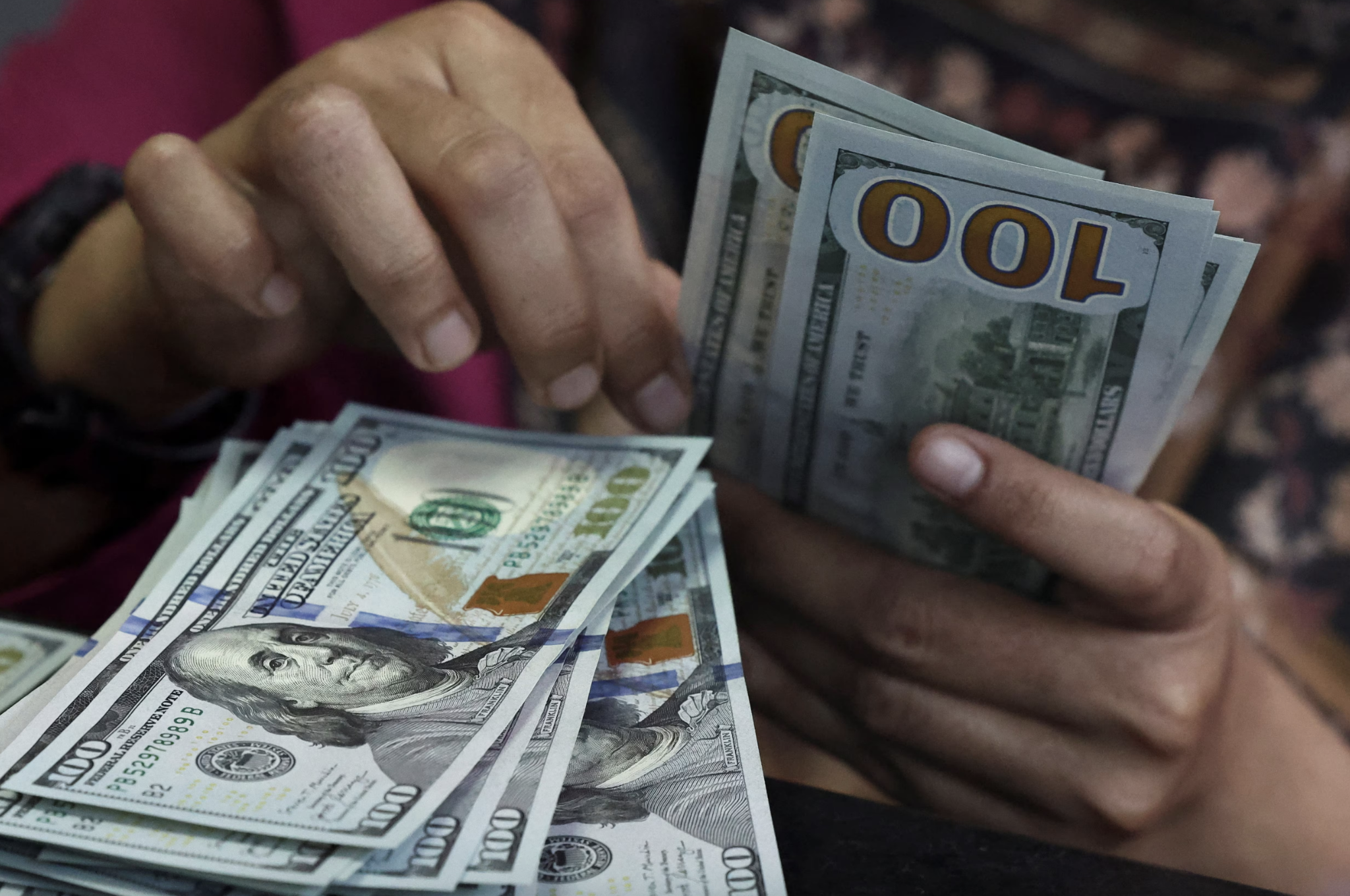Đi nước ngoài được mang tối đa bao nhiêu USD tiền mặt? Đi nước ngoài được mang tối đa bao nhiêu USD tiền mặt?