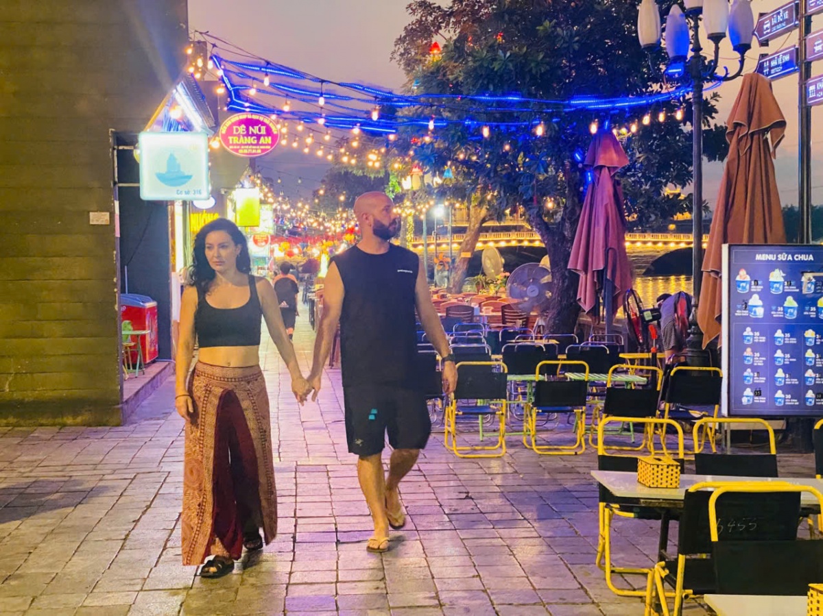 du khách trong nước và quốc tế trải nghiệm không gian văn hóa, ẩm thực Ninh Bình du khách trong nước và quốc tế trải nghiệm không gian văn hóa, ẩm thực Ninh Bình
