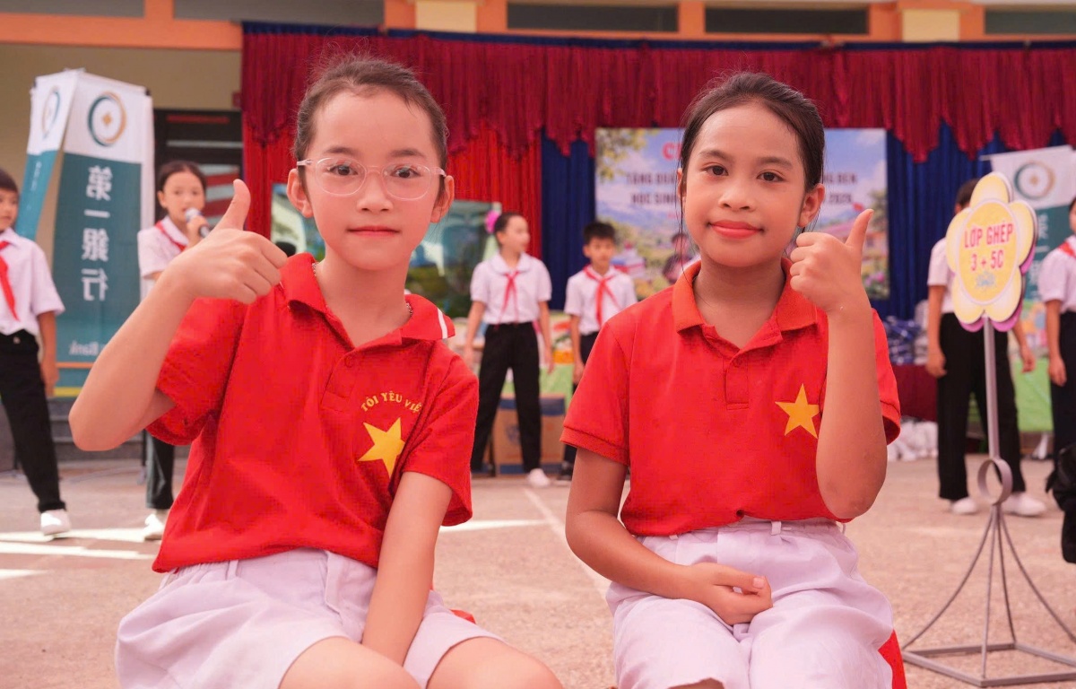 Em Hoàng Hải Yến, học sinh lớp 4A, Trường Tiểu học Quảng Bạch