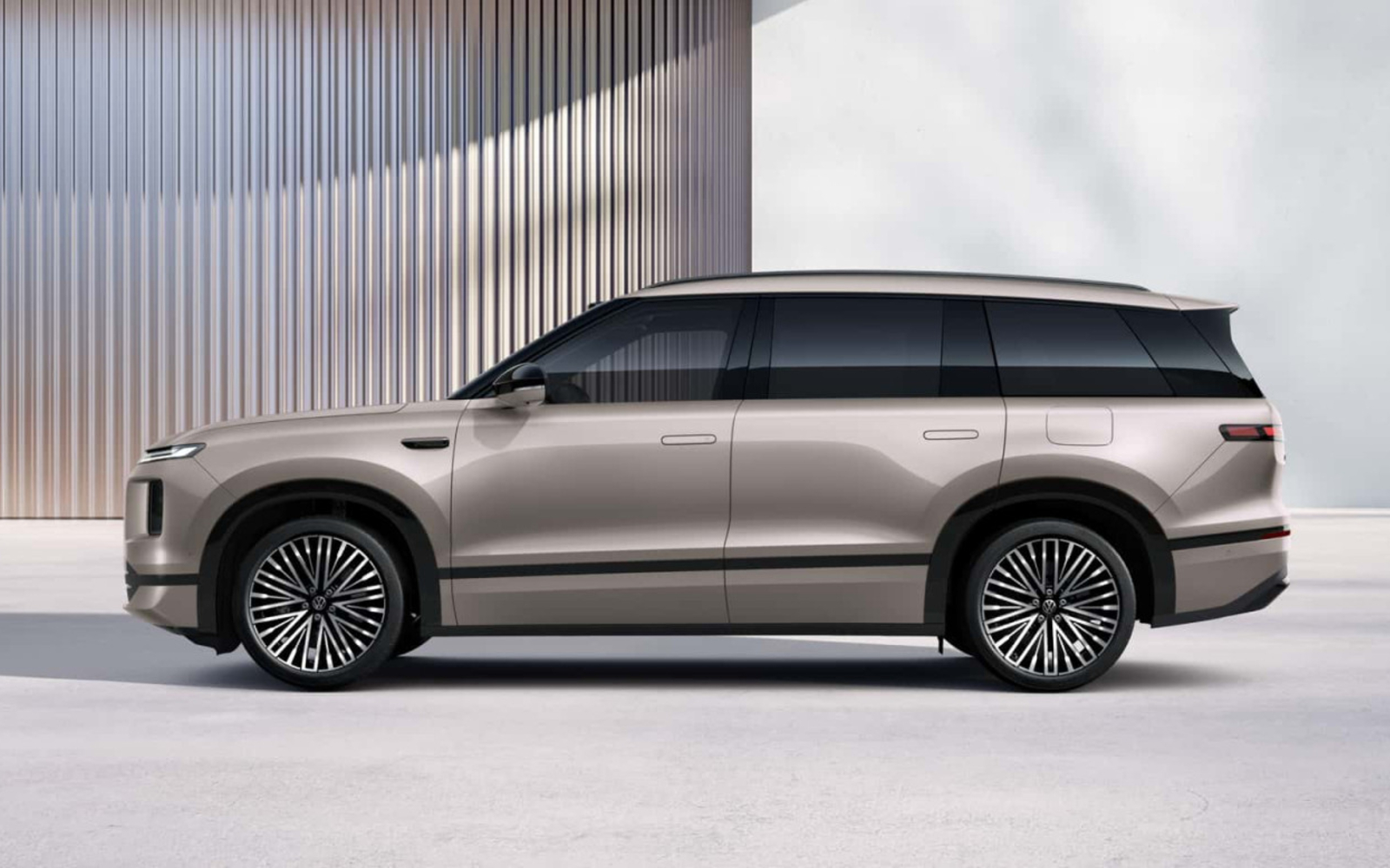 Volkswagen ID. Era 9X gần 3 tỷ đồng đã về Việt Nam: SUV cỡ lớn 'ngập' màn hình, công nghệ động cơ như VF Wild, cạnh tranh Lynk & Co 900 - Ảnh 5.