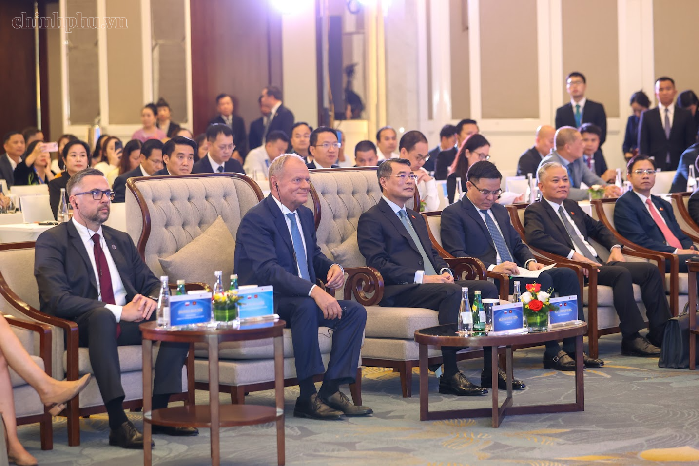 Thủ tướng Lê Minh Hưng và Thủ tướng Ba Lan Donald Tusk dự Hội nghị bàn tròn doanh nghiệp Việt Nam - Ba Lan - Ảnh: chinhphu.vn/Nhật Bắc Thủ tướng Lê Minh Hưng và Thủ tướng Ba Lan Donald Tusk dự Hội nghị bàn tròn doanh nghiệp Việt Nam - Ba Lan - Ảnh: chinhphu.vn/Nhật Bắc