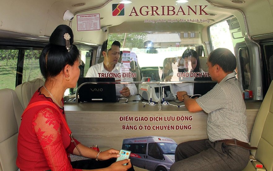 Cú hích cho ngân hàng thương mại: Từ vai trò chủ lực đến thước đo 2030 (Kỳ 2) Cú hích cho ngân hàng thương mại: Từ vai trò chủ lực đến thước đo 2030 (Kỳ 2)