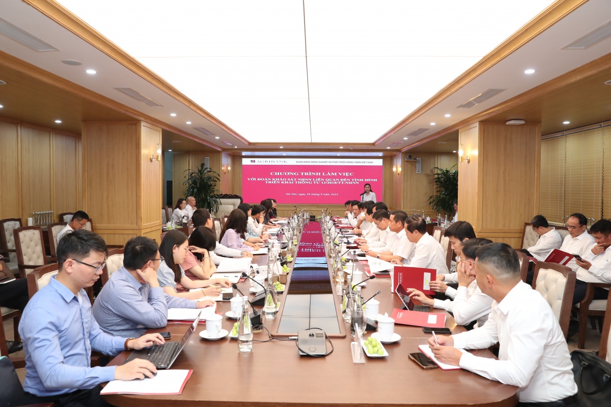 Cú hích cho ngân hàng thương mại: Từ vai trò chủ lực đến thước đo 2030 (Kỳ 2) Cú hích cho ngân hàng thương mại: Từ vai trò chủ lực đến thước đo 2030 (Kỳ 2)