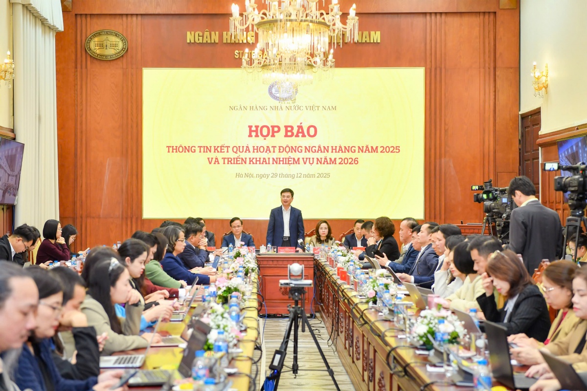 Cú hích cho ngân hàng thương mại: Từ vai trò chủ lực đến thước đo 2030 (Kỳ 2) Cú hích cho ngân hàng thương mại: Từ vai trò chủ lực đến thước đo 2030 (Kỳ 2)
