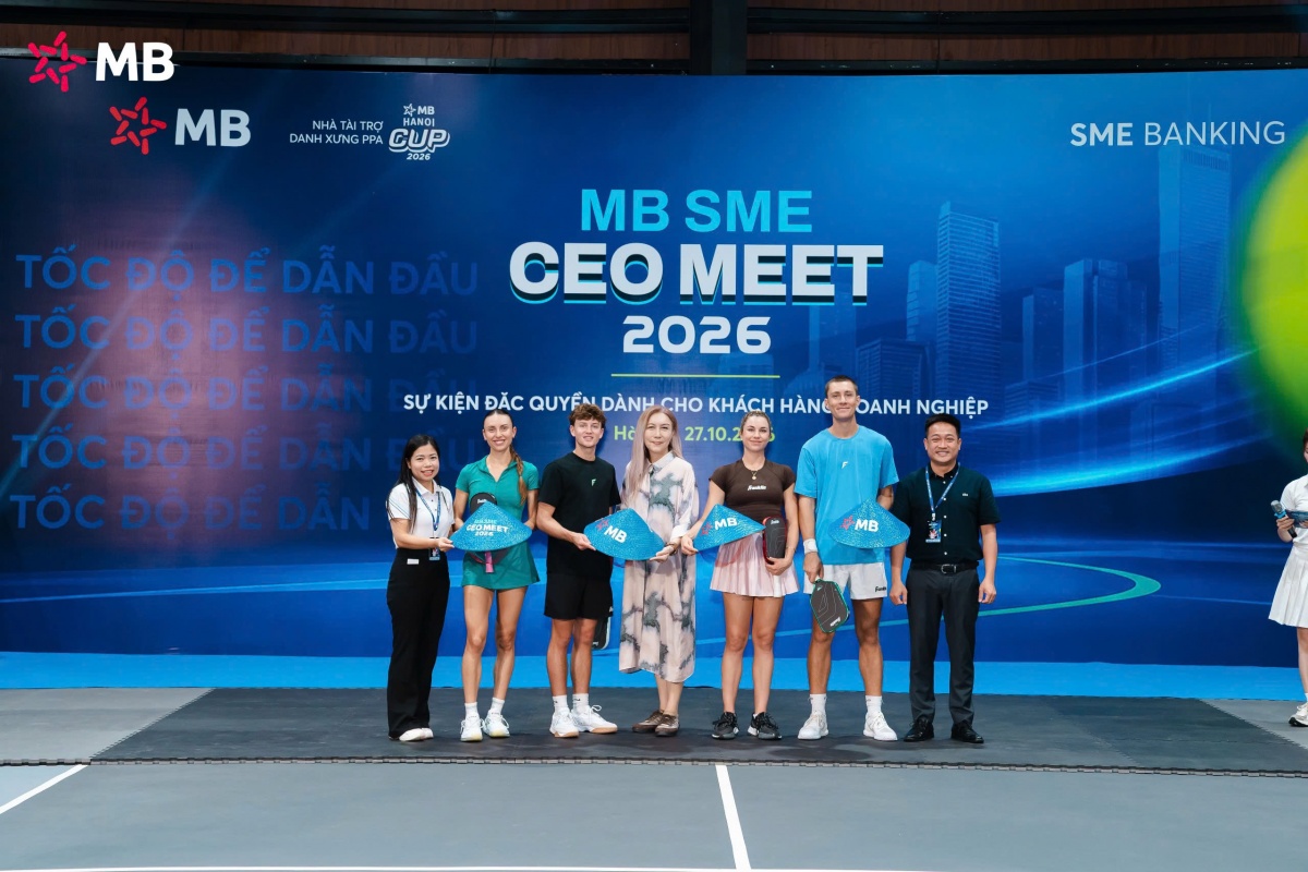 Nhà vô địch PPA Las Vegas Hayden Patriquin cùng dàn sao Pickleball thế giới hội ngộ tại MB SME CEO MEET 2026 Nhà vô địch PPA Las Vegas Hayden Patriquin cùng dàn sao Pickleball thế giới hội ngộ tại MB SME CEO MEET 2026