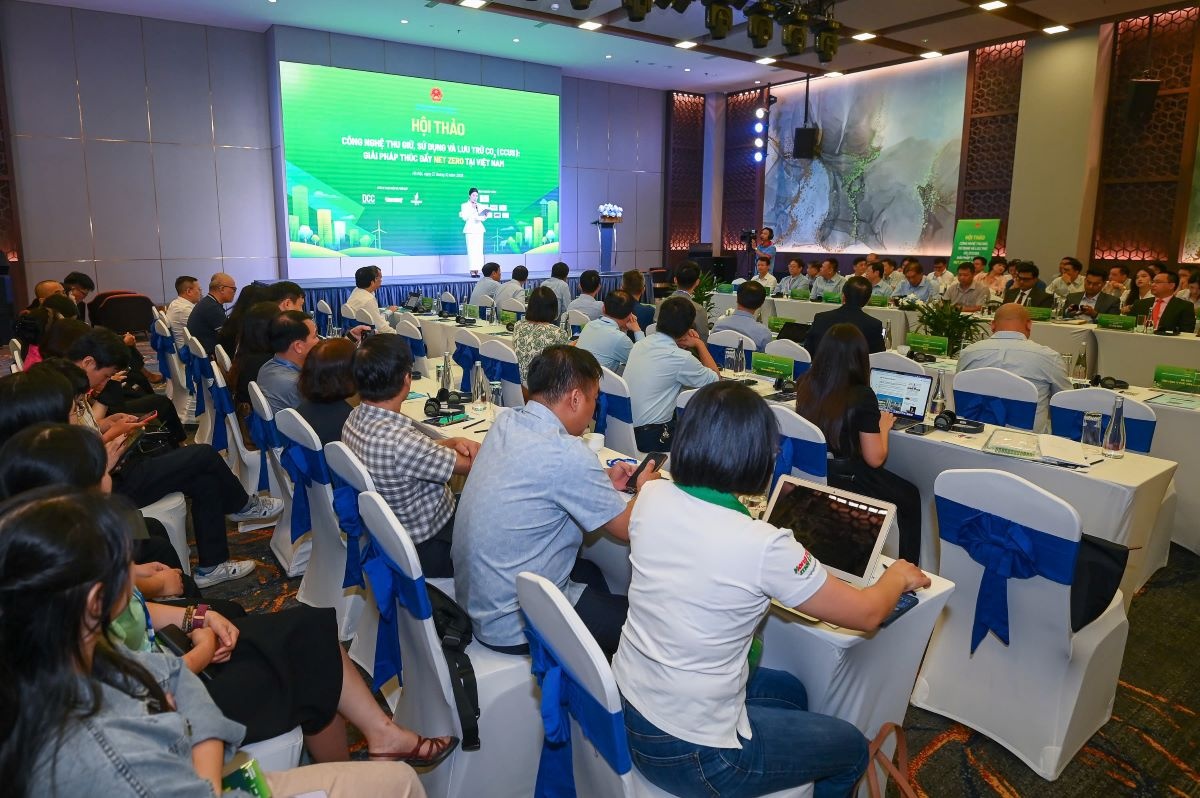 Quang cảnh hội thảo Quang cảnh hội thảo