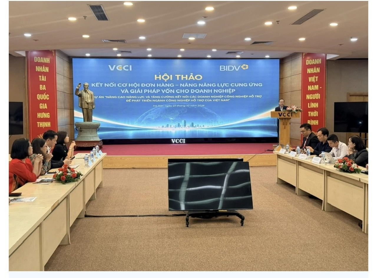 Hiện nay khoảng cách giữa doanh nghiệp trong nước và doanh nghiệp có vốn đầu tư nước ngoài (FDI) vẫn rất lớn, Hiện nay khoảng cách giữa doanh nghiệp trong nước và doanh nghiệp có vốn đầu tư nước ngoài (FDI) vẫn rất lớn,