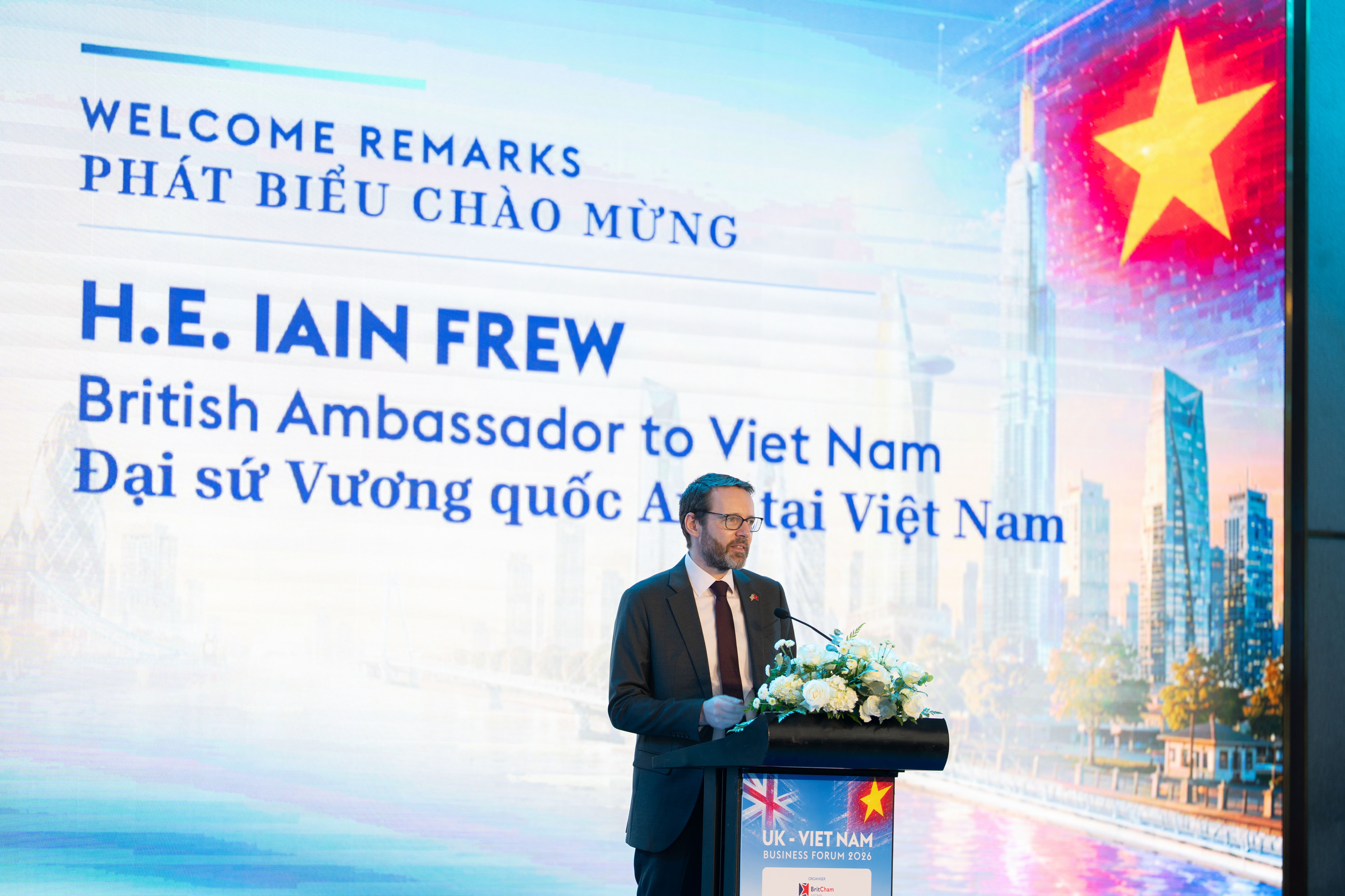 H.E. IAIN FREW Đại sứ Vương Quốc Anh tại Việt Nam phát biểu tại Hội nghị