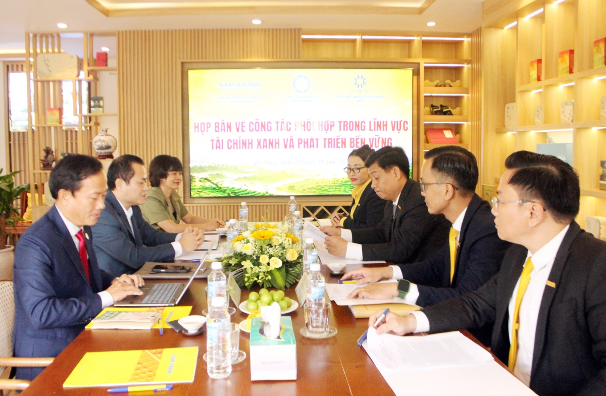Thúc đẩy hợp tác tài chính xanh, hỗ trợ doanh nghiệp chuyển đổi bền vững