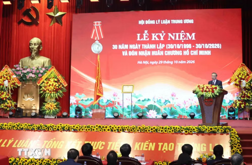 Hội đồng Lý luận Trung ương tiếp tục khẳng định vai trò nòng cốt trong nghiên cứu và tư vấn chiến lược Hội đồng Lý luận Trung ương tiếp tục khẳng định vai trò nòng cốt trong nghiên cứu và tư vấn chiến lược
