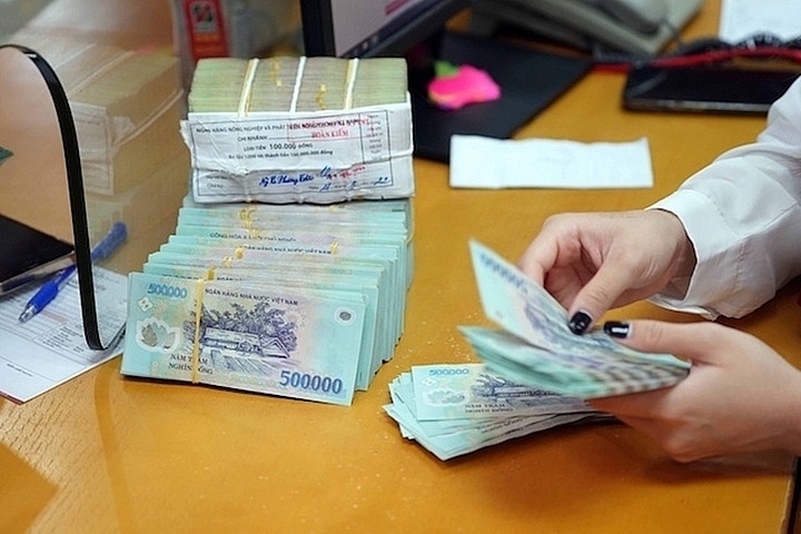 Ngân hàng có được từ chối yêu cầu rút tiền của khách hàng?