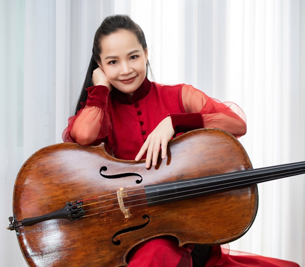 Nghệ sĩ Đinh Hoài Xuân.