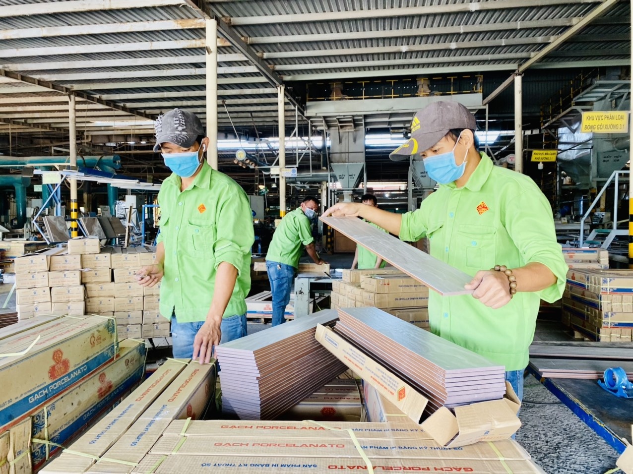 Giảm thuế thu nhập doanh nghiệp: Động lực và áp lực của doanh nghiệp nhỏ và vừa Giảm thuế thu nhập doanh nghiệp: Động lực và áp lực của doanh nghiệp nhỏ và vừa