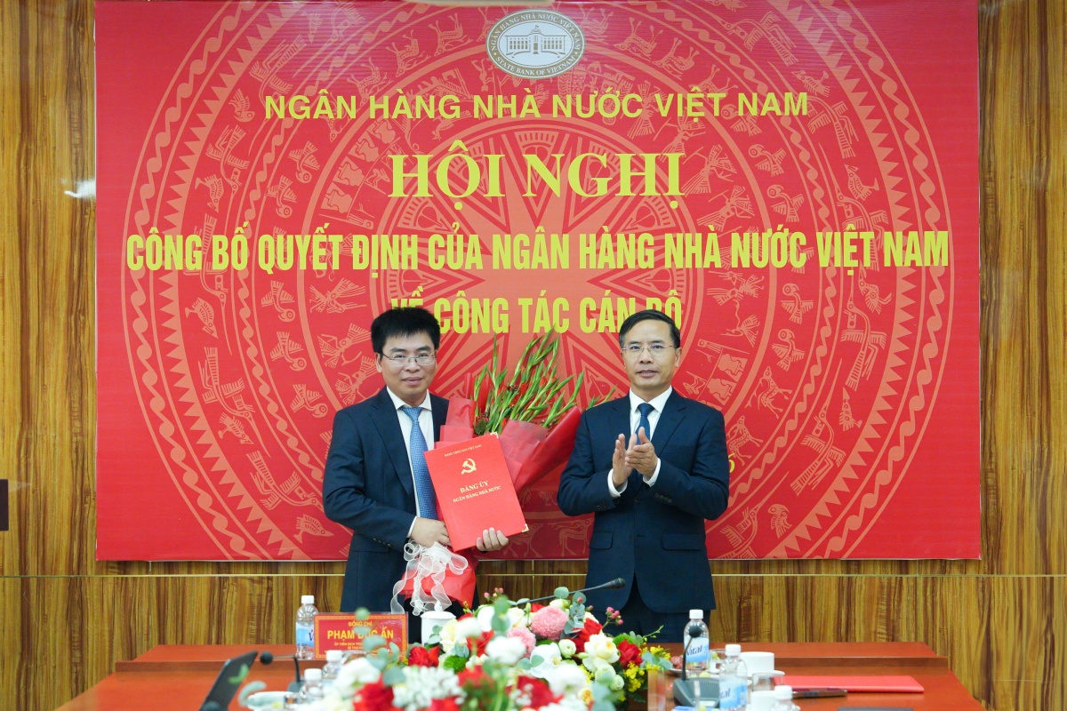 Công bố Quyết định bổ nhiệm Chủ tịch Hội đồng thành viên Nhà máy In tiền Quốc gia Công bố Quyết định bổ nhiệm Chủ tịch Hội đồng thành viên Nhà máy In tiền Quốc gia