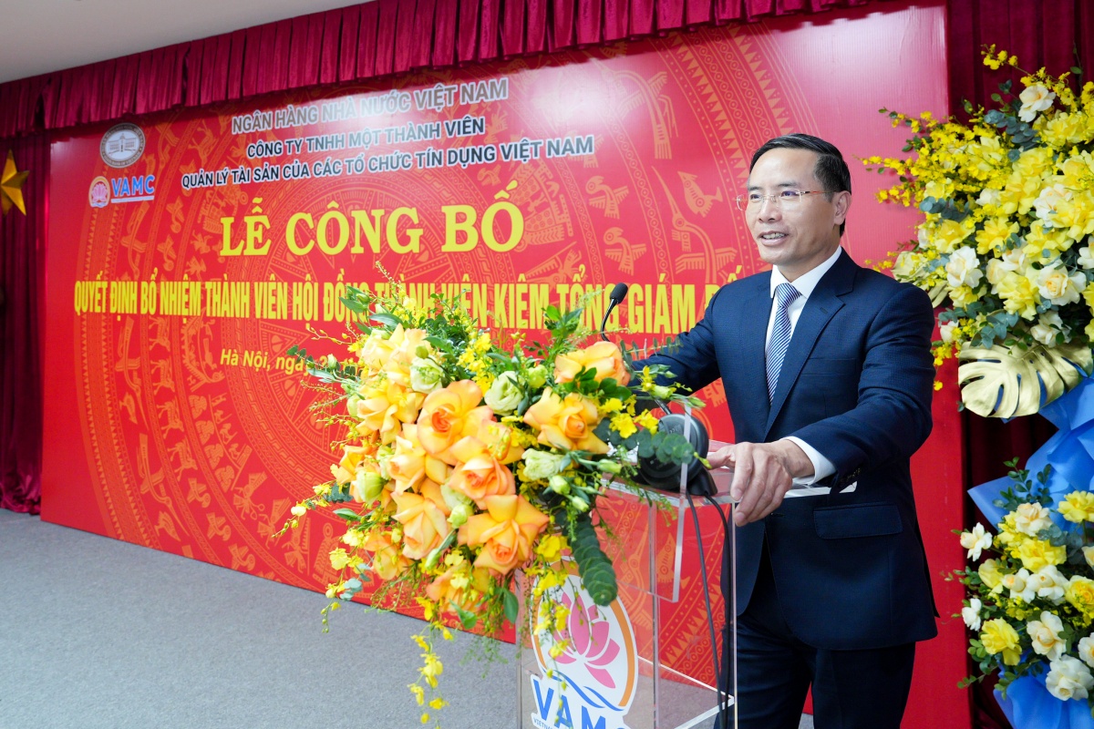 Ông Đặng Đình Thích được bổ nhiệm giữ chức Thành viên HĐTV kiêm Tổng giám đốc VAMC Ông Đặng Đình Thích được bổ nhiệm giữ chức Thành viên HĐTV kiêm Tổng giám đốc VAMC