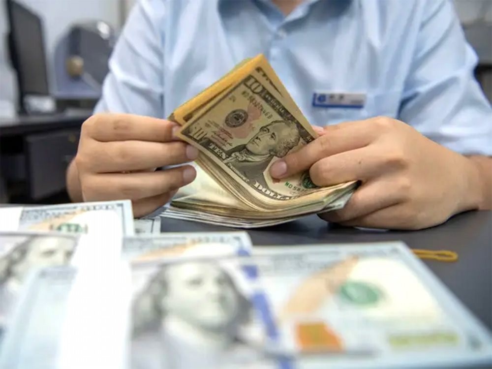 Mang ngoại tệ về Việt Nam bán cho ngân hàng có cần chứng minh nguồn gốc? Mang ngoại tệ về Việt Nam bán cho ngân hàng có cần chứng minh nguồn gốc?