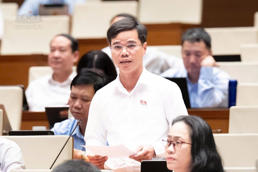 Phân quyền ngày càng mạnh, vì sao cấp xã vẫn đối mặt nguy cơ quá tải? Phân quyền ngày càng mạnh, vì sao cấp xã vẫn đối mặt nguy cơ quá tải?