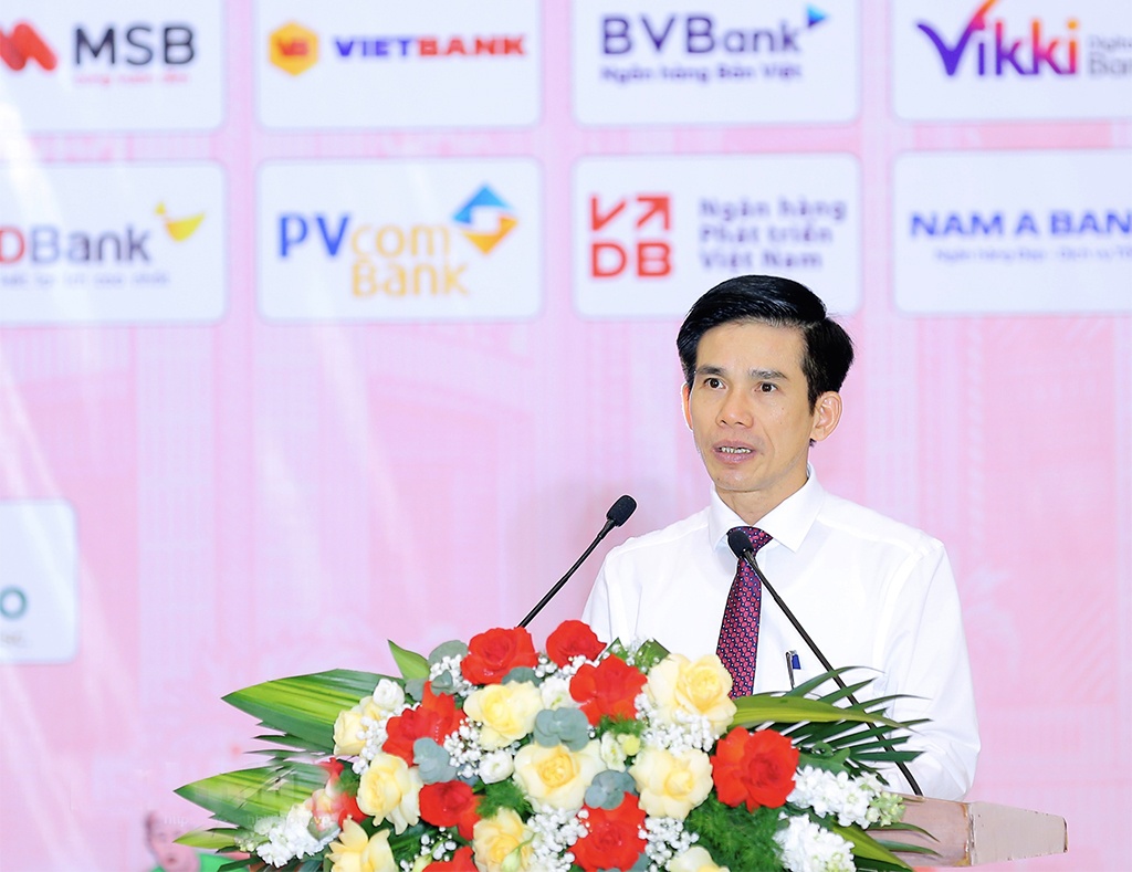 Lãnh đạo Ngân hàng Nhà nước Khu vực 7 phát biểu khai mạc Hội thao Lãnh đạo Ngân hàng Nhà nước Khu vực 7 phát biểu khai mạc Hội thao