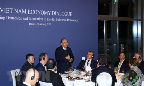Thủ tướng đối thoại với các tập đoàn toàn cầu về kinh tế Việt Nam