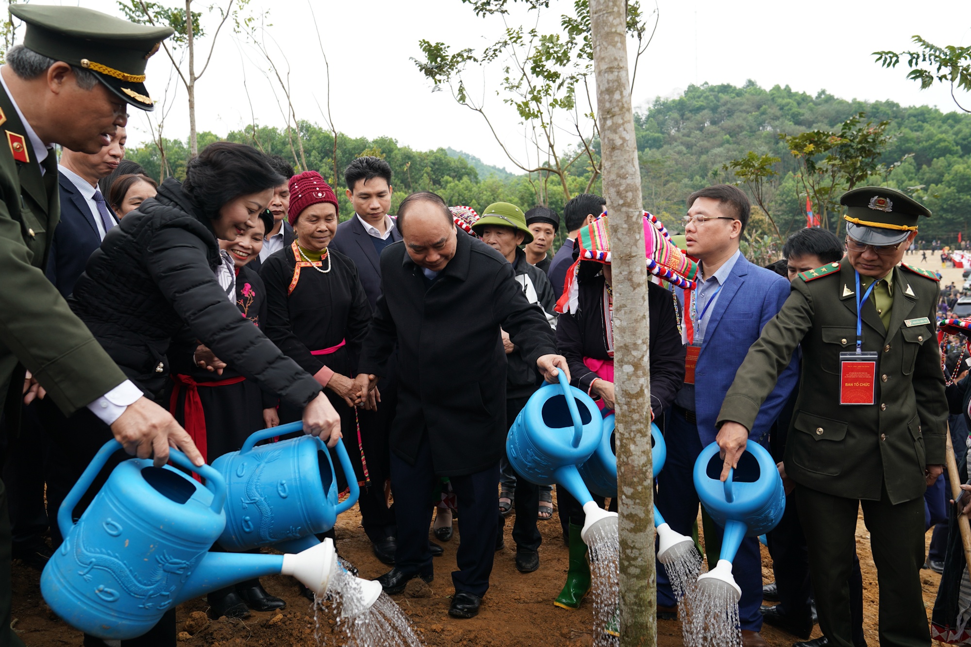 Thủ tướng phát động Tết trồng cây đời đời nhớ ơn Bác Hồ