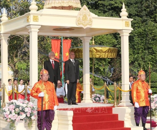 Tổng Bí thư, Chủ tịch nước Nguyễn Phú Trọng hội đàm với Quốc vương Campuchia