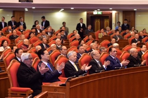 Bộ Chính trị gặp mặt các đồng chí nguyên lãnh đạo cấp cao của Đảng và Nhà nước