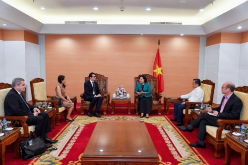 Phó Thống đốc Nguyễn Thị Hồng tiếp Tổng Giám đốc Ngân hàng BPCE IOM